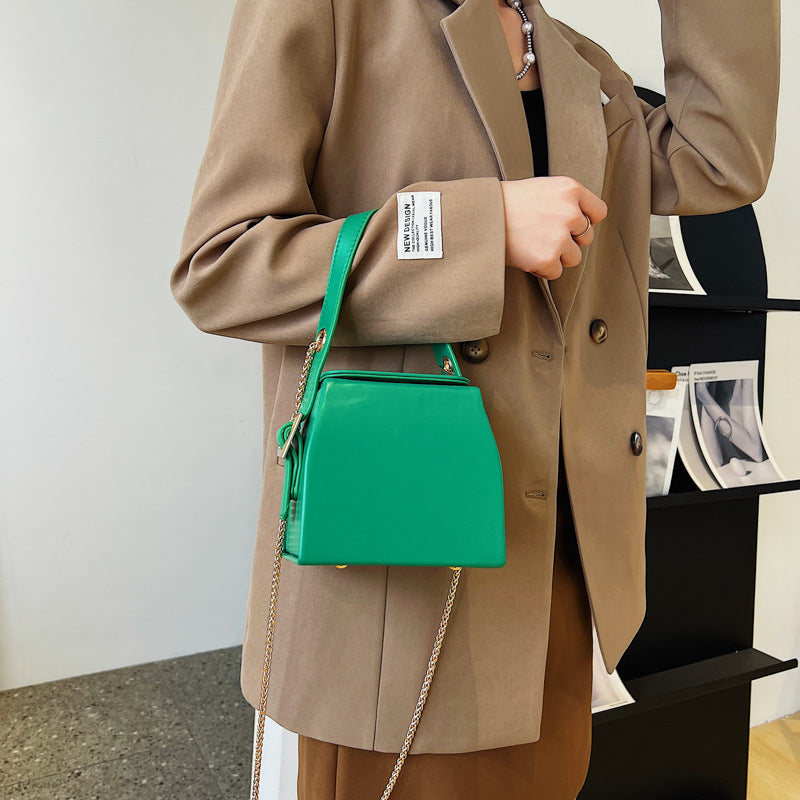 Textured Small Crossbody Hand Chain Bag